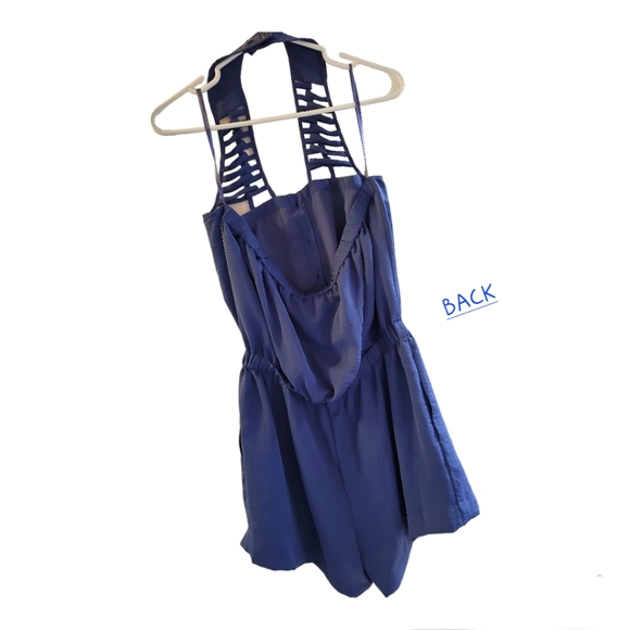 BCB Generation short jump suit. Size L - Picture 2 of 6